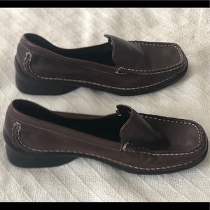 Leather loafers brown